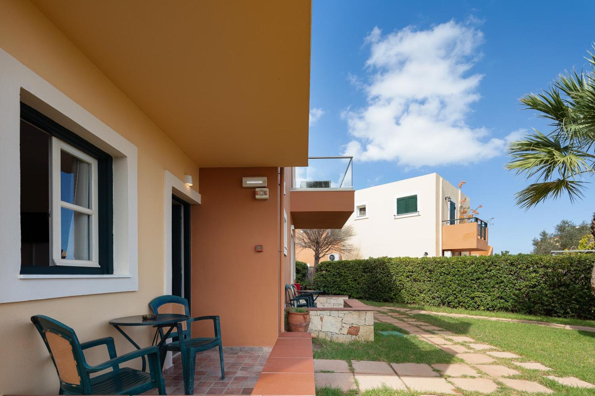 Dia Apartments Hersonissos  Bagian luar foto