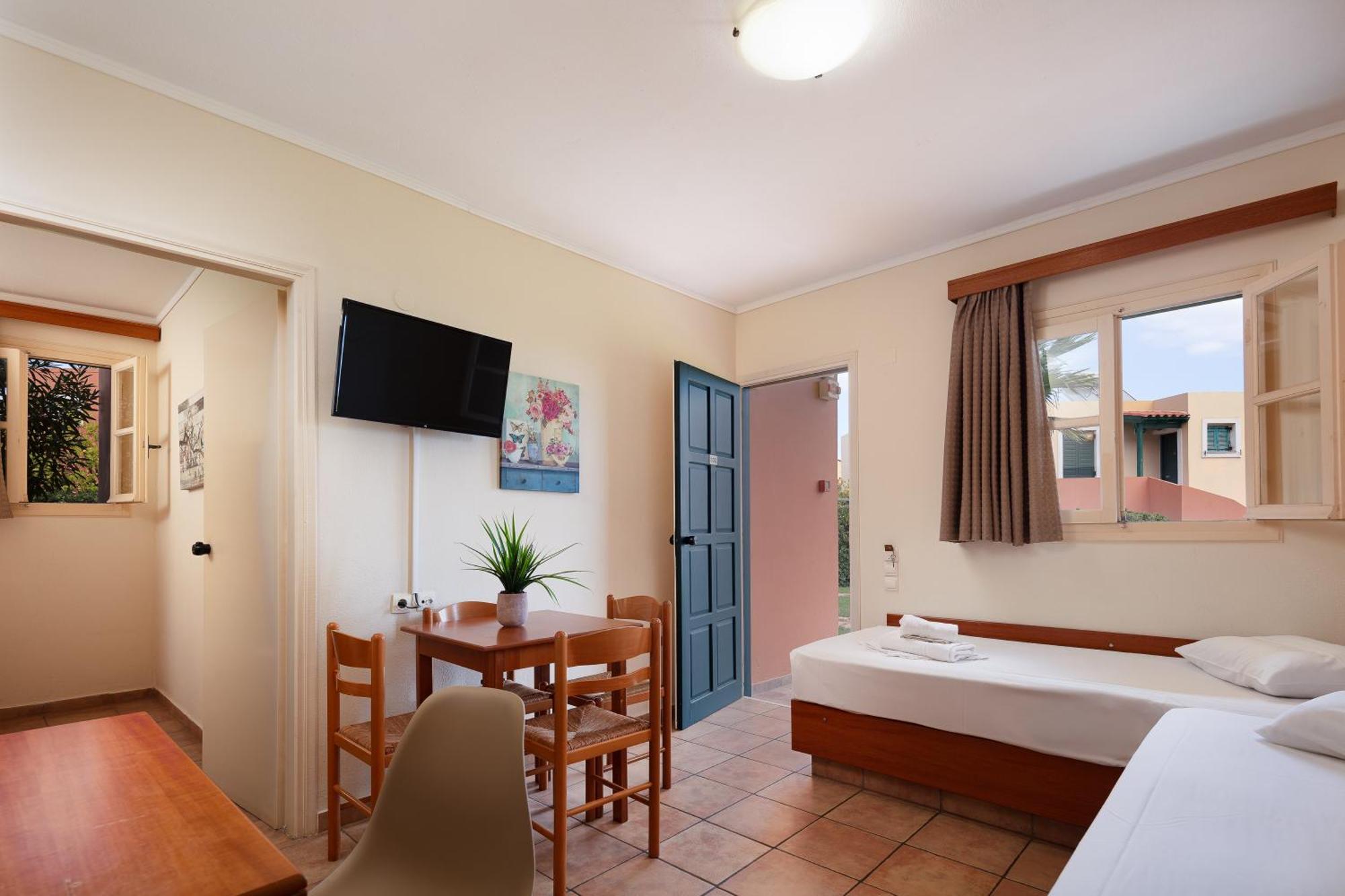 Dia Apartments Hersonissos  Bagian luar foto