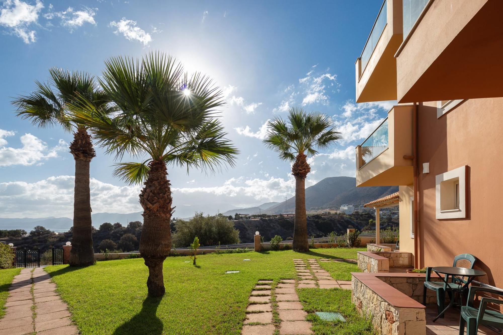 Dia Apartments Hersonissos  Bagian luar foto