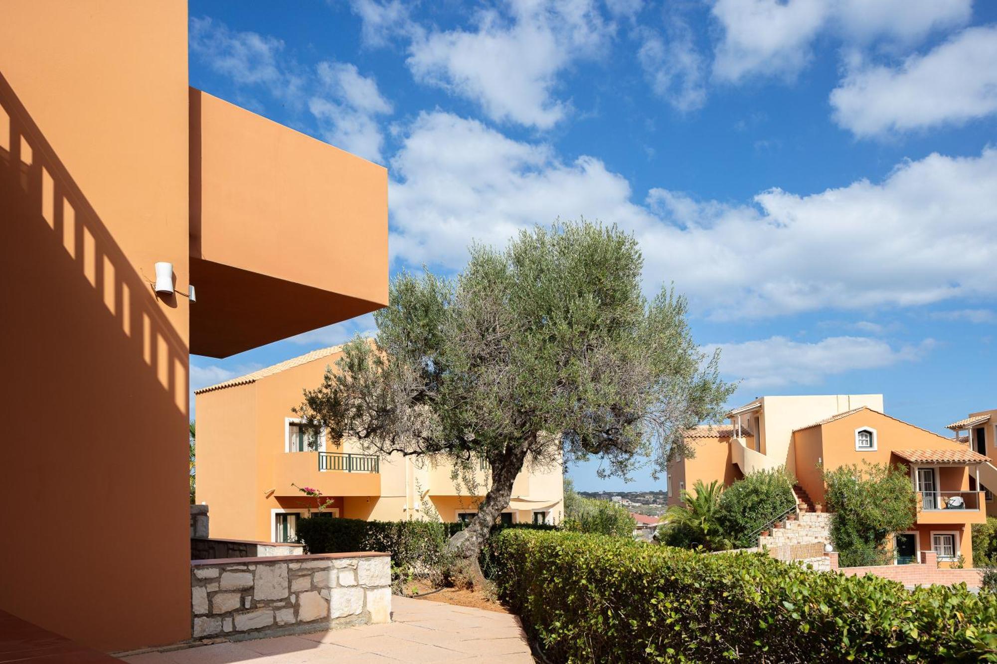 Dia Apartments Hersonissos  Bagian luar foto