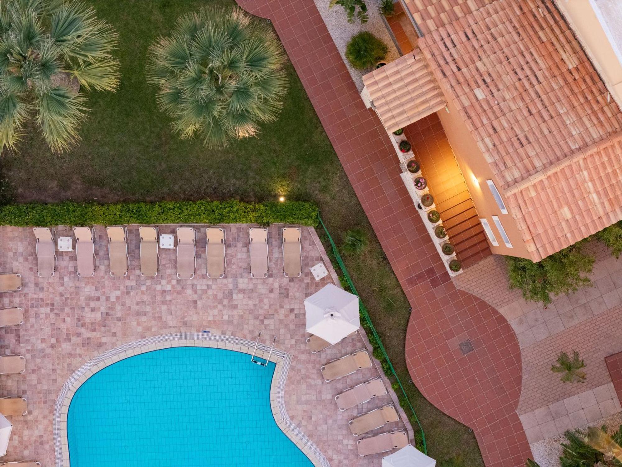 Dia Apartments Hersonissos  Bagian luar foto